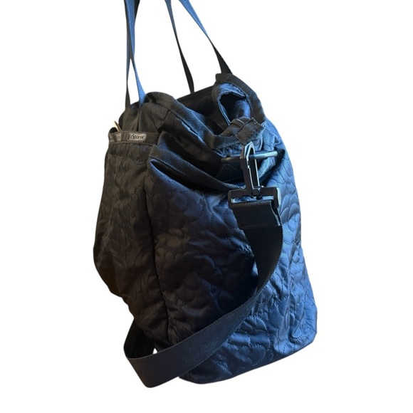 Lesportsac Duffel Bag Travel Black Quilted Large - Picture 5 of 11